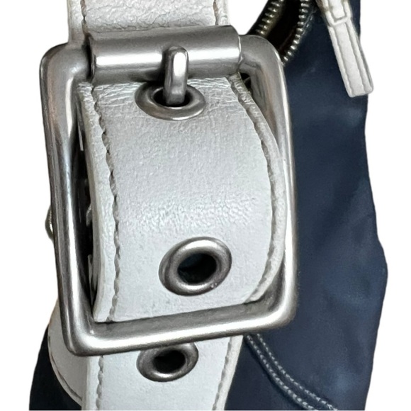 Vintage coach No D06I-9566 navy blue and white shoulder bag - Picture 9 of 12